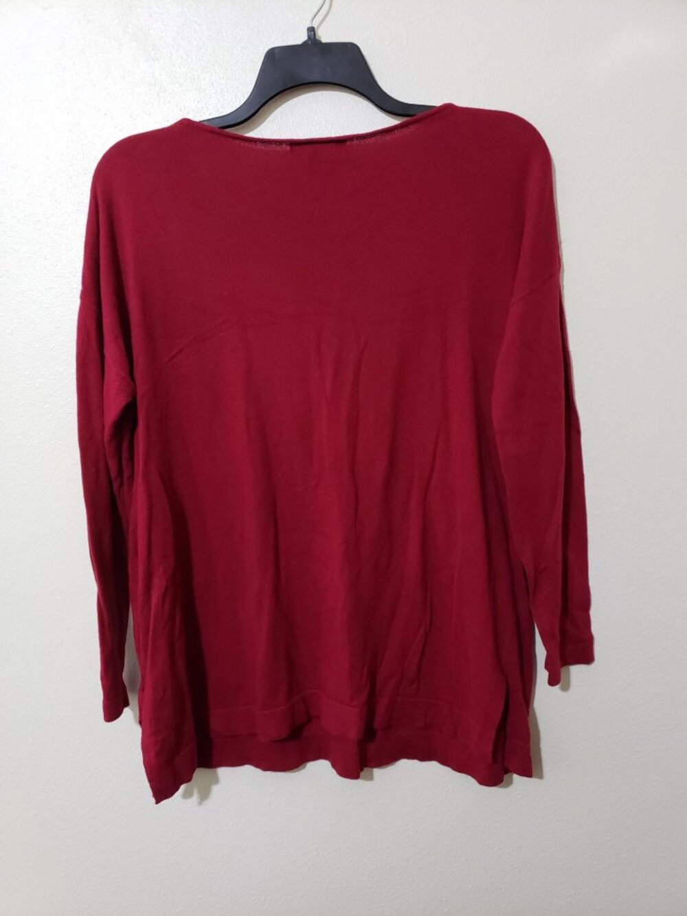 August Silk burgundy, long sleeve, lightweight, fuzzy sweater, size XL - Picture 6 of 7